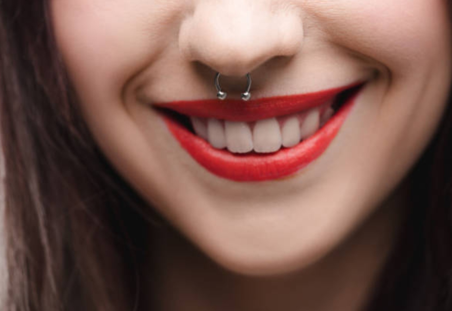 piercing szúrás Budapest köldök piercing nyelv piercing orrpiercing szemöldök piercing fülpiercing