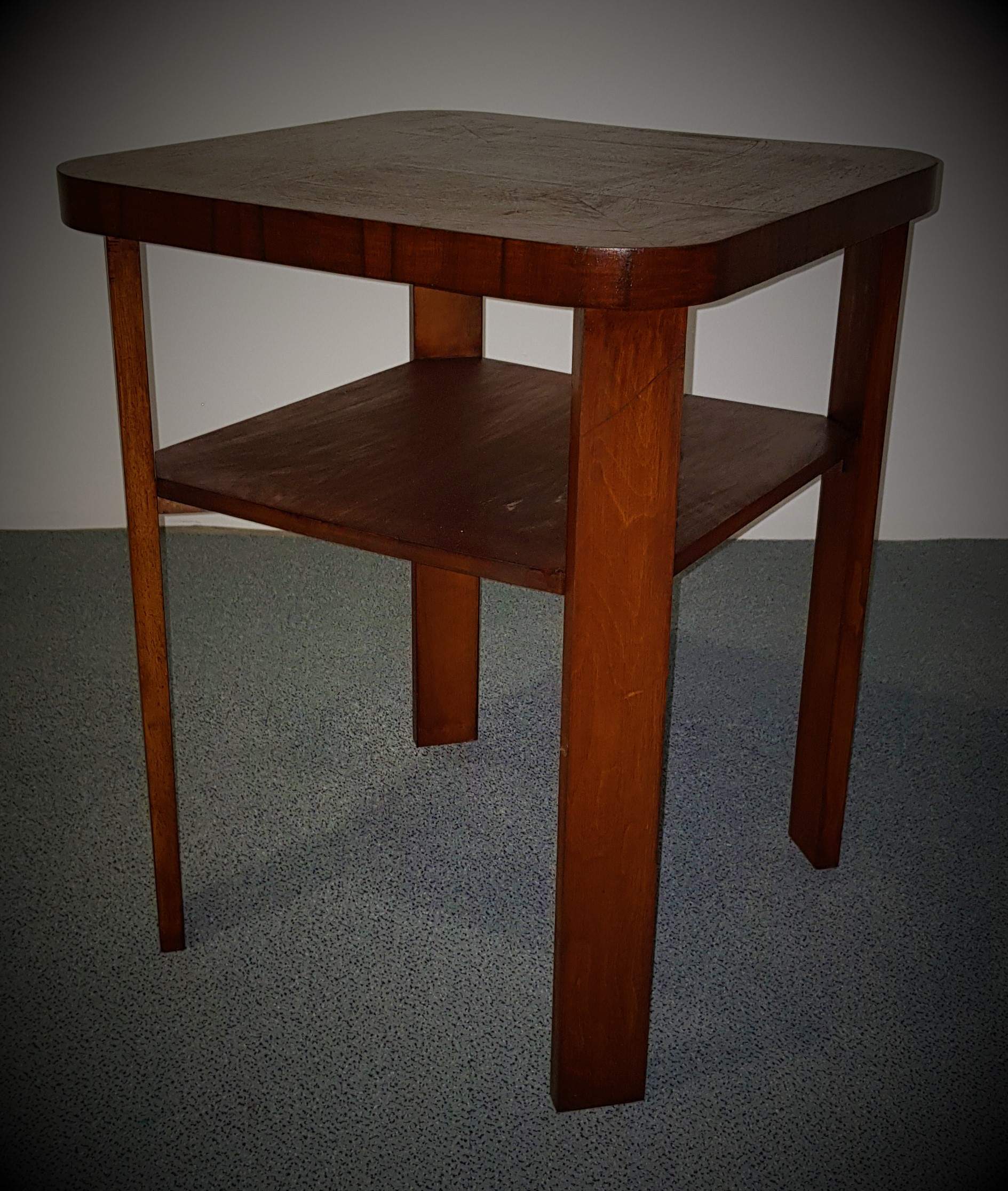 retro konferenční stolek (O_20_0001)