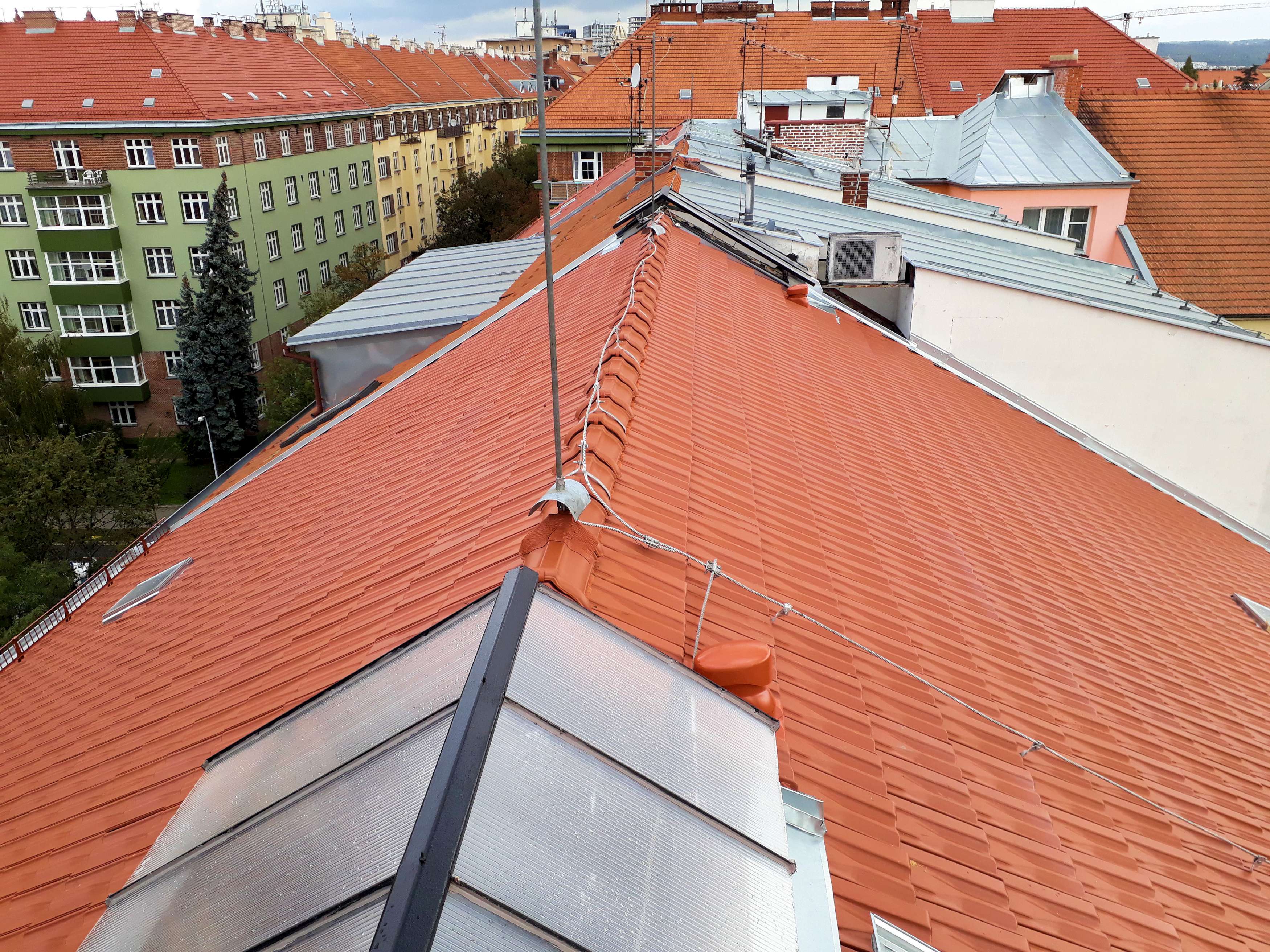 Rekonstrukce, oprava střechy BD Čápkova 16, Brno